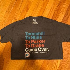 Miami Miracle T-shirt
Size extra large